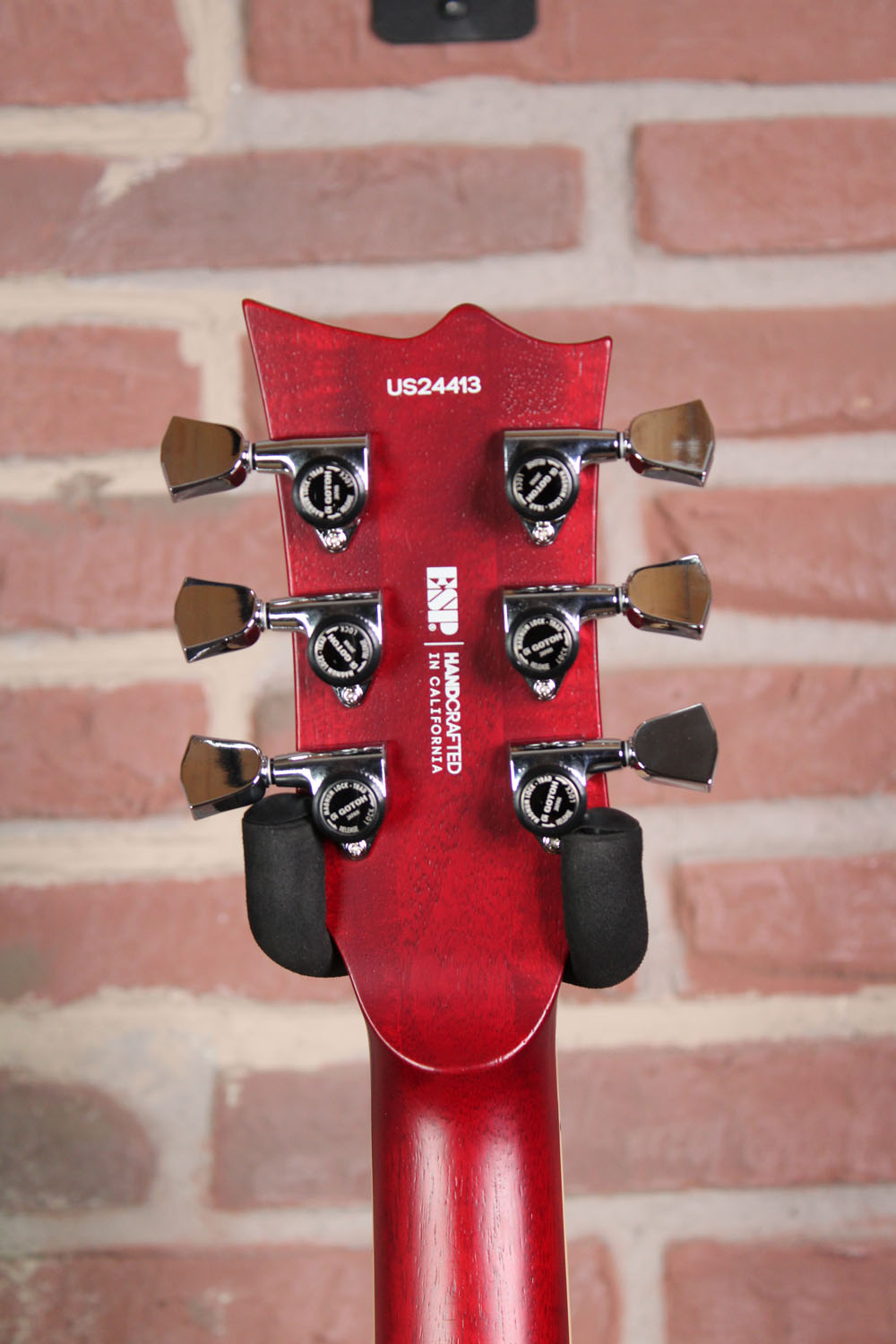 USA Eclipse Open  Grain Amber Cherry Sunburst